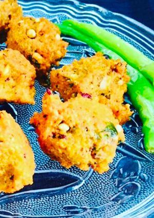 छोला दाल पकौड़े (Chola dal pakode recipe in hindi) रेसिपी मुख्य फोटो