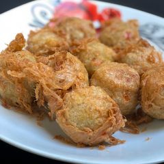 A picture of Yam balls.