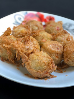 A picture of Yam balls.