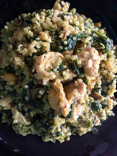 Una foto de Quinoa con pollo al curry completa