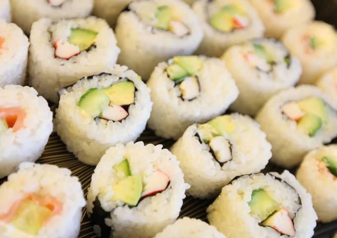 California Rolls with Salmon and Cream Cheese