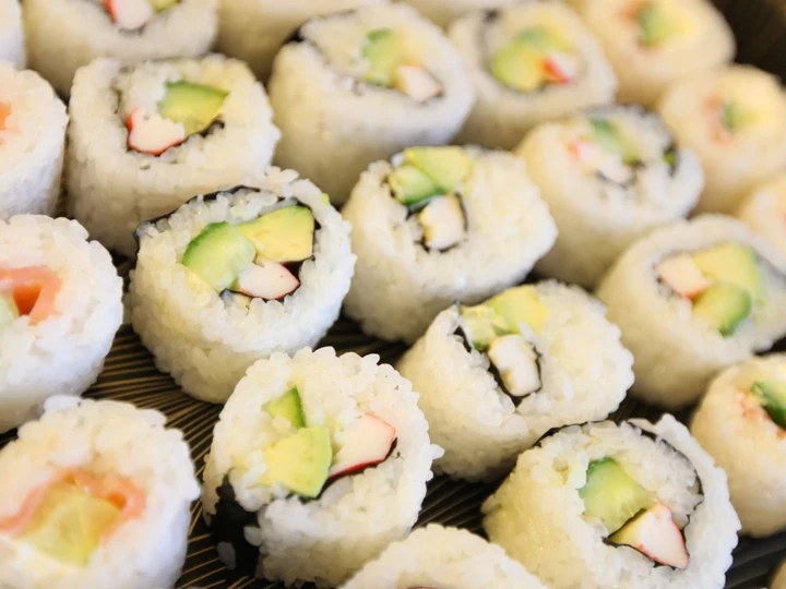 Easy Steps to Prepare Recipes California Rolls with Salmon and Cream Cheese the So Delicious Tasty.