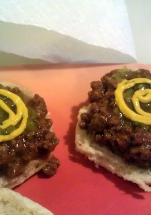 A picture of Rachael Ray's Super Sloppy Joes.