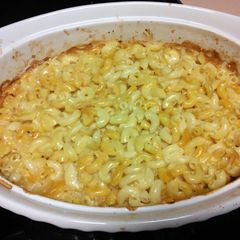 A picture of Nana's mac and cheese.