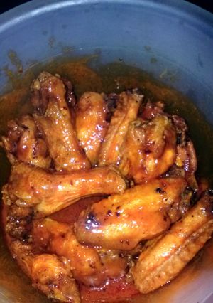 A picture of Sheba's Hot Wings.