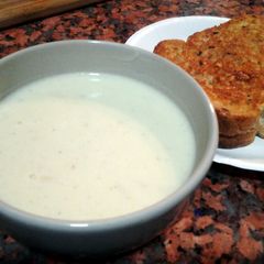 A picture of Creamy Potato Leek Soup.