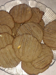 A picture of Chocolate peanut butter cookies.