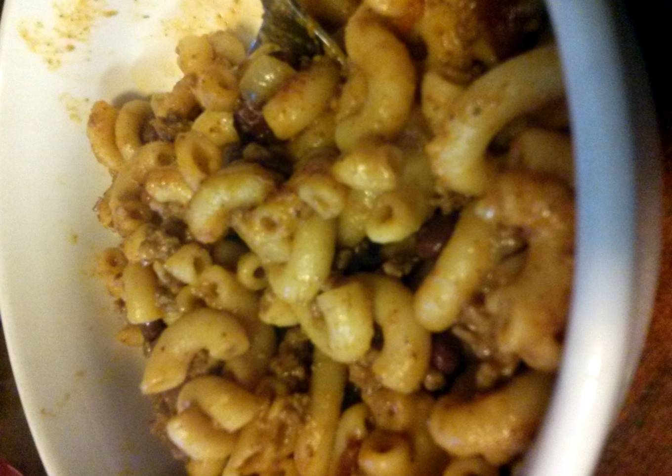 chili mac and cheese