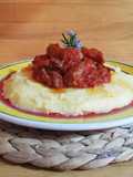 Polenta con sugo di salsiccia, a modo mio🌷
