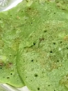 தூதுவளை தோசை (Thoothuvalai dosai recipe in tamil) செய்முறை முக்கிய புகைப்படம்