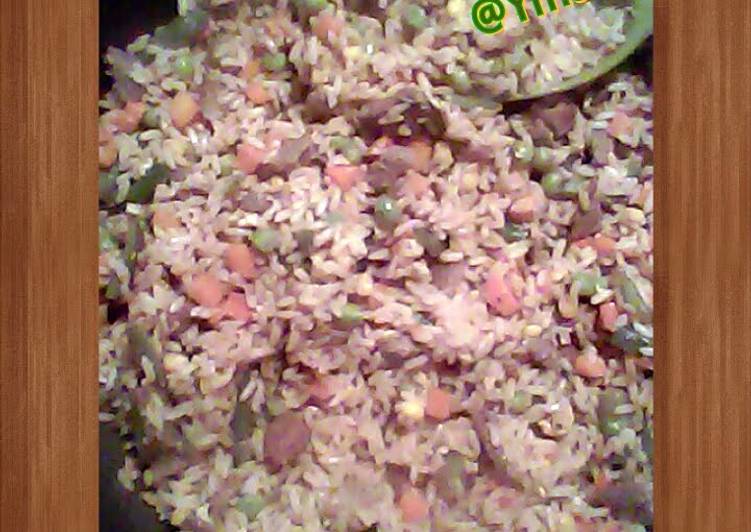 Steps to Cook Tasty YMUSTUHATE my pork fried rice