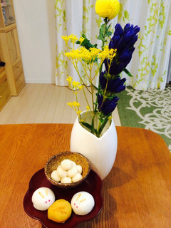A picture of Dumplings with Shiratama Glutinous Rice Flour & Tofu for the Moon Gazing Festival.