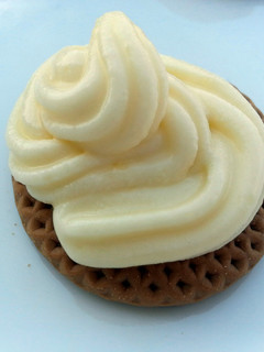 A picture of Cream Cheese Frosting Biscuit.