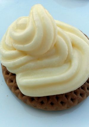 A picture of Cream Cheese Frosting Biscuit.
