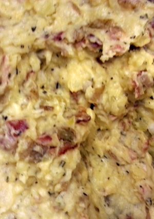 A picture of Smashed Yukon Potatoes.