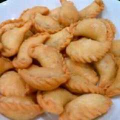 รูปของ Pastel Mini Isi Abon