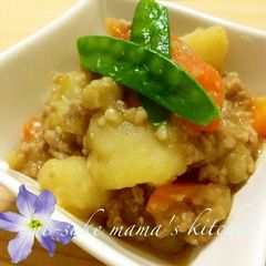 From a Bygone Era!! Saitama Ohya Elementary School Lunch Nikujaga (Meat and Potatoes) A picture of From a Bygone Era!! Saitama Ohya Elementary School Lunch Nikujaga (Meat and Potatoes).