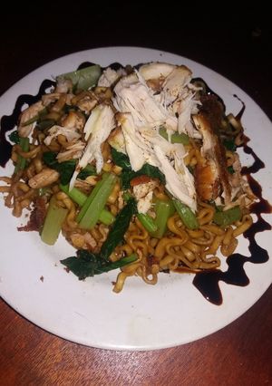 Foto resep Mie goreng burung dara sedapnya sedaap teruus