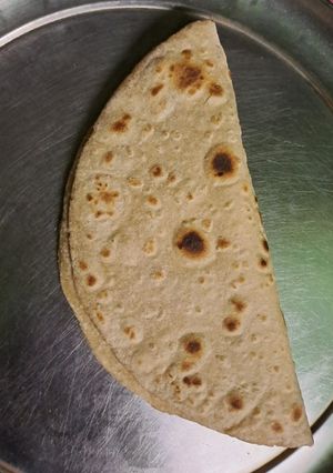 रोटी(roti recipe in hindi) रेसिपी मुख्य फोटो