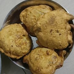 Aloo ki pakode A picture of Aloo ki pakode.