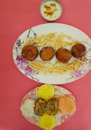उपवासाचे पॅटीस / कचोरी (upwasachi kachori recipe in marathi) रेसिपी चे मुख्य फोटो