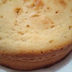 A picture of Orange cake.