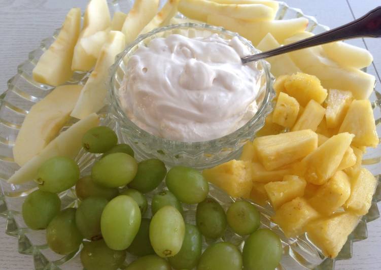 How to Prepare Quick Fruit Dip