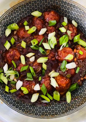 A picture of Cabbage Manchurian.