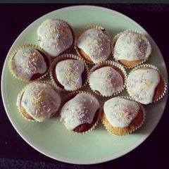 A picture of Fairy cakes.