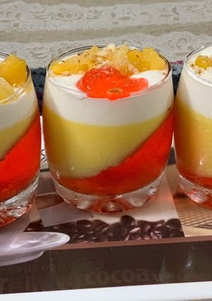 A picture of Mango custard shots.