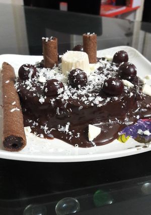 A picture of Burbon Biscuit Cake.