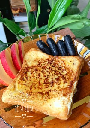 Hình của món French Toast Bơ Đậu Phộng.