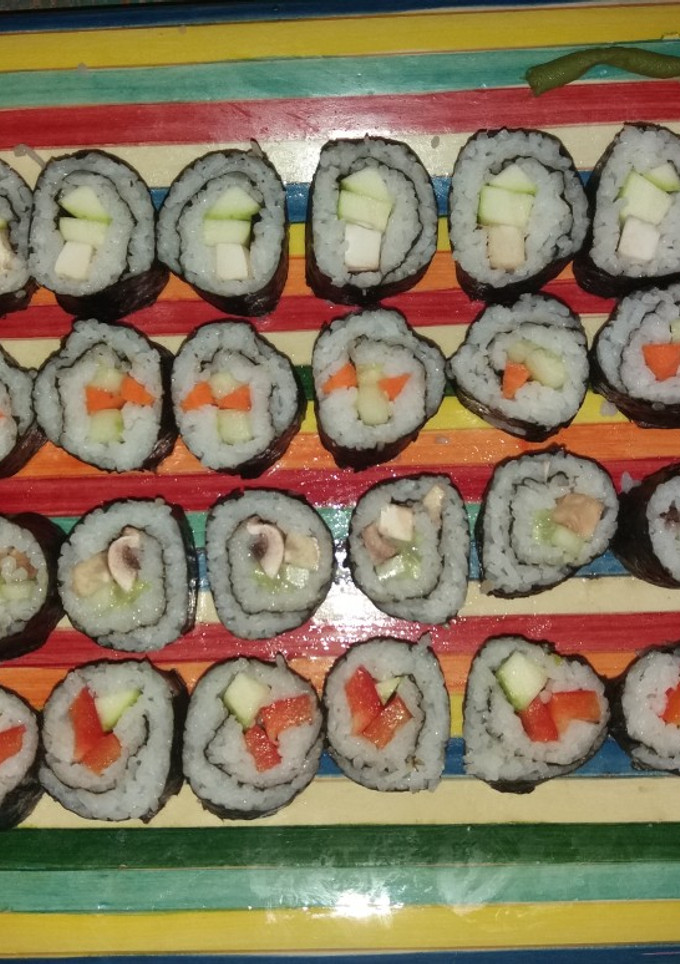 Una foto de Sushi vegetariano