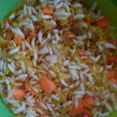 A picture of Jhatpat bhel.