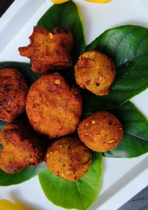 A picture of Jackfruit Vada.