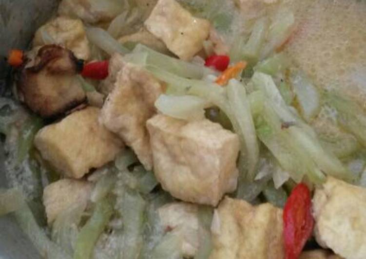 Resep Sayur santan labu siam(manisa) dan tahu yang Menggugah Selera