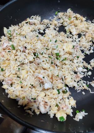 Hình của món Cơm chiên hải sản.