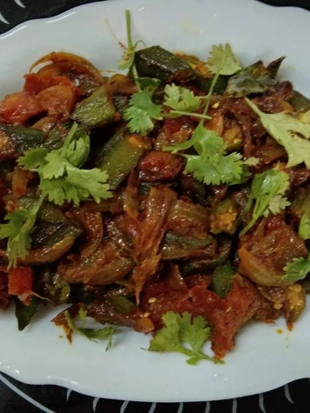 How To Make Bhindi Do Pyaza Curry which Delicious