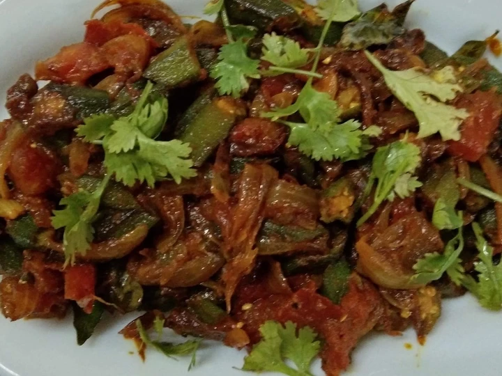 How To Make Bhindi Do Pyaza Curry which Delicious
