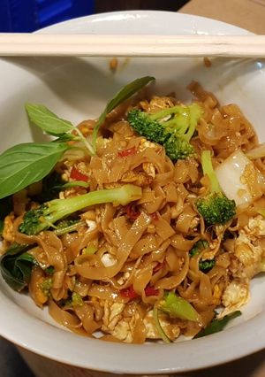 รูปของ บะหมี่ผัดขี้เมา #อาหารไทยง่ายๆ