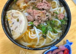 Bún Bò Tái Giò Heo Đơn Giản
