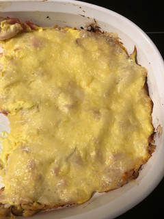 A picture of Chicken cordon bleu casserole.