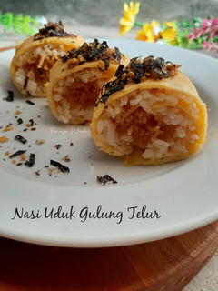Foto resep Nasi Uduk Gulung Telur