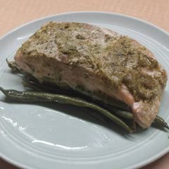 A picture of Tomato Pesto Salmon.