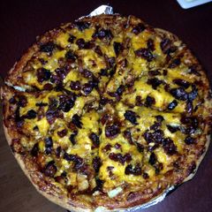 A picture of '' BBQ Chicken Pizza '' pizzazz!!.