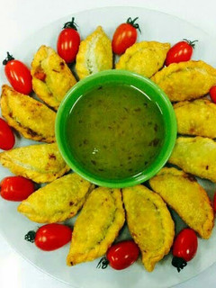 A picture of Kanya's Curry Puff.