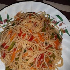 A picture of Fried spaghetti.