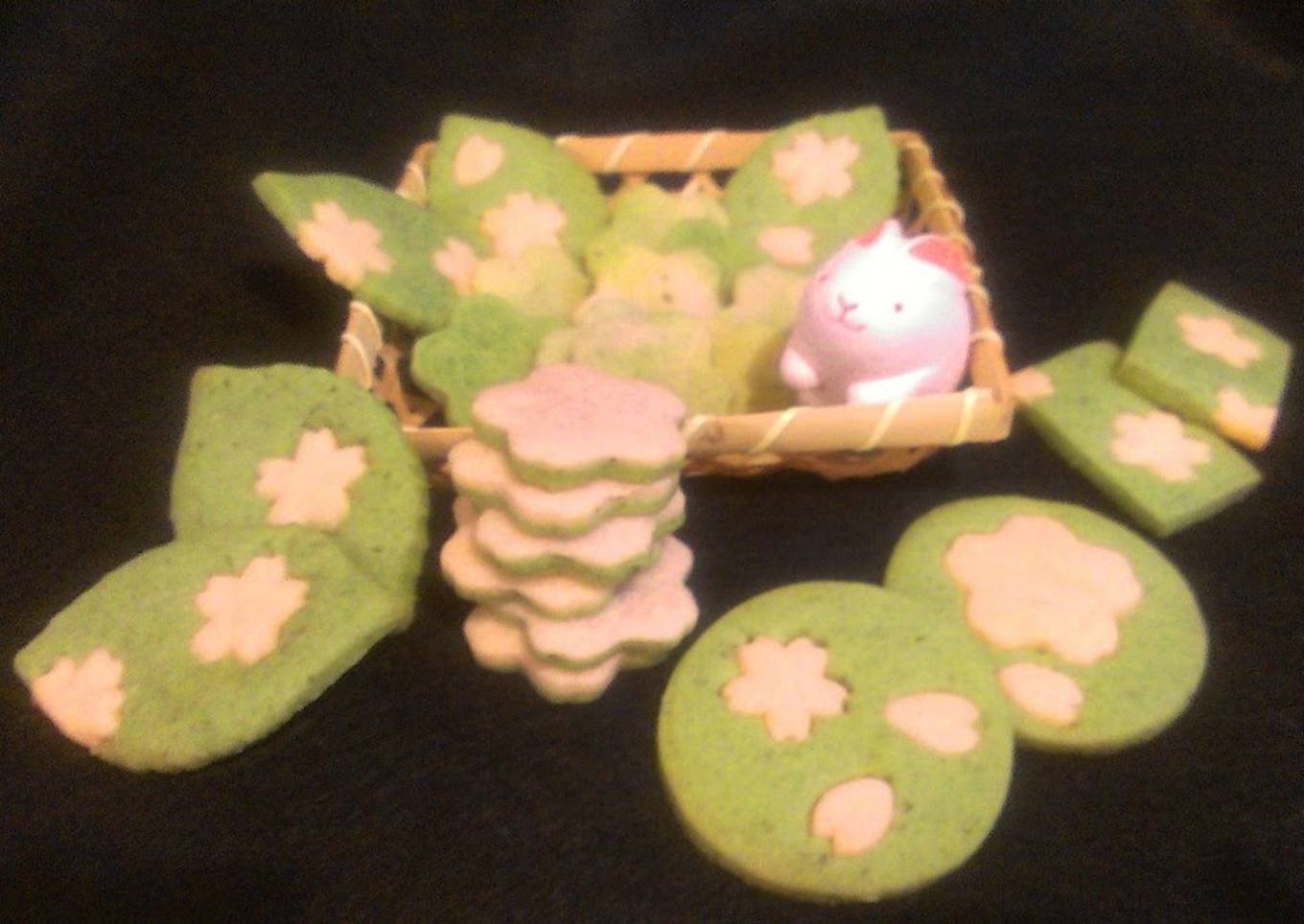 Sakura and Matcha Cookies