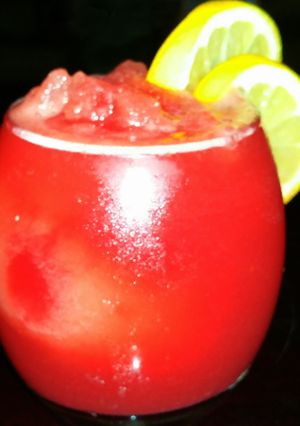A picture of Mike's Adult Watermelon Lemonade.