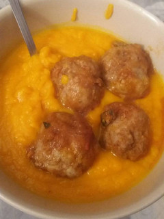 Una foto de Puré de calabaza y zanahoria con curry